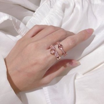 Hermes エルメス ・スタッドピアス イヤリング